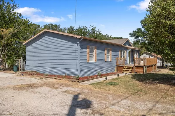 De Leon, TX 76444,733 E Ham Avenue