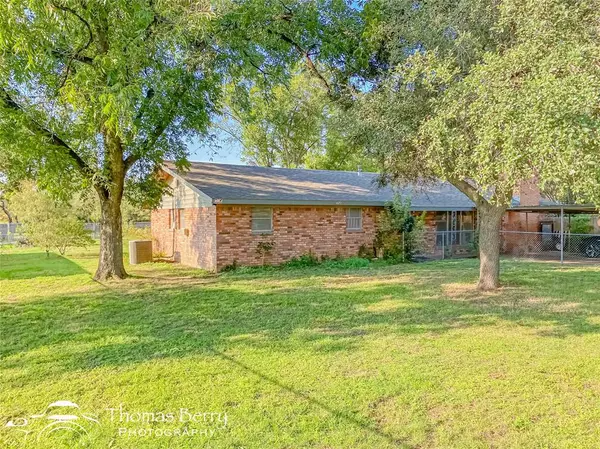 Winters, TX 79567,403 Hamilton Street