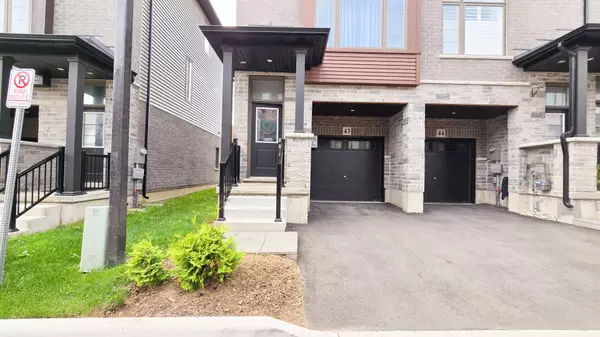 Lincoln, ON L3J 0T4,5000 Connor DR #43