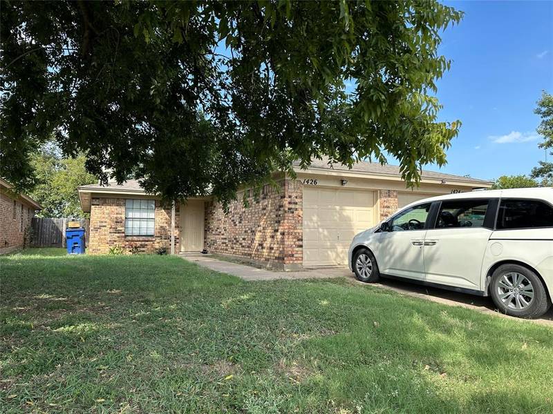 1424 Briar Circle, Crowley, TX 76036