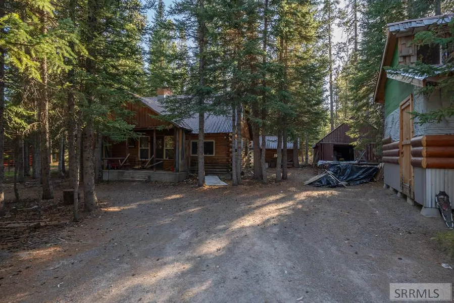 4184 Lone Pine Road, Island Park, ID 83429