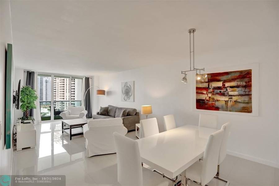 19390 Collins Ave  #1111, Sunny Isles Beach, FL 33160