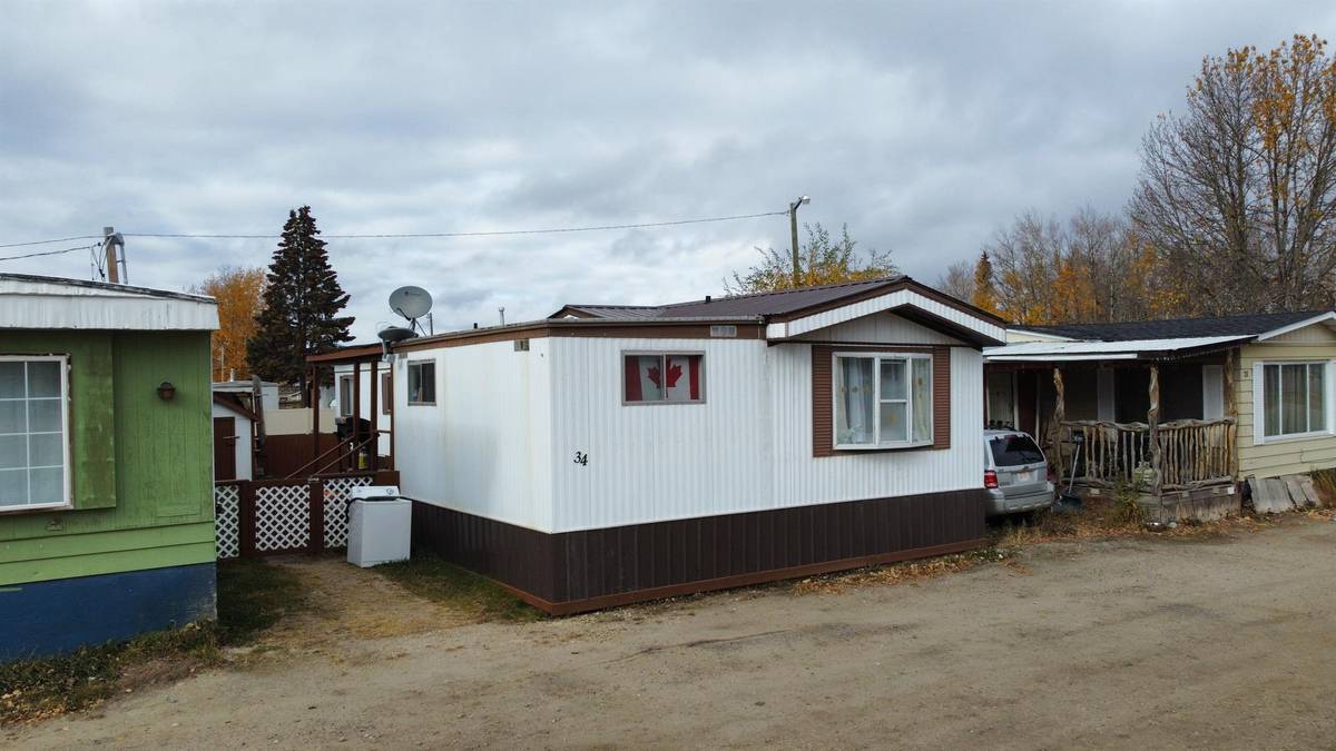 Fox Creek, AB T0H 1P0,34 Kaybob Mobile Home Park