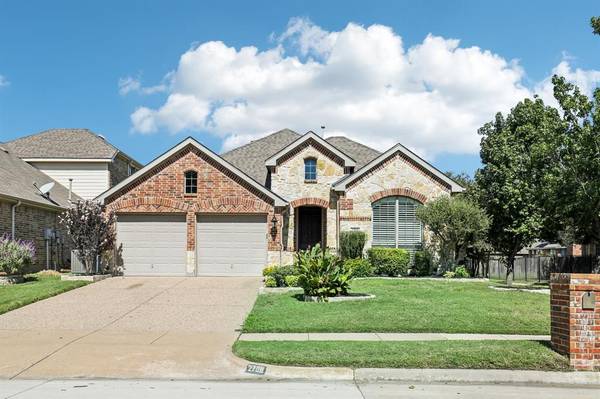 2708 Cove Drive,  Grand Prairie,  TX 75054