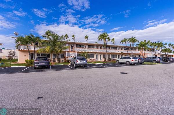 800 SW 11th Ave  #3A,  Hallandale Beach,  FL 33009