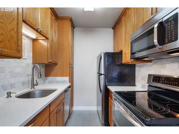 Vancouver, WA 98660,310 E 12TH ST #A