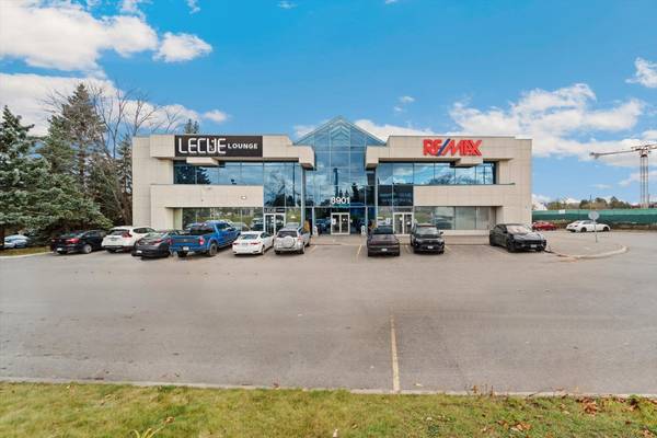 8901 Woodbine AVE #222, Markham, ON L3R 9Y4