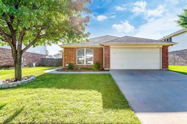 229 Centennial Place, Crowley, TX 76036