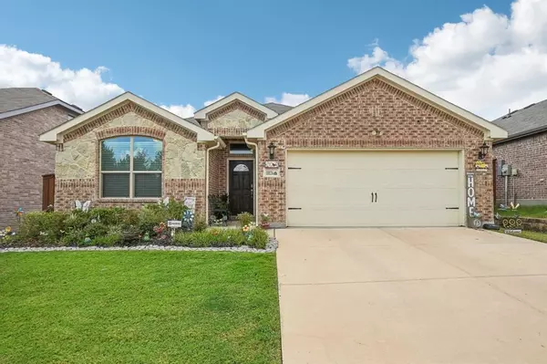 11824 Roaring Fork Trail, Aubrey, TX 76227