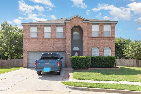 4915 Farrier Court,  Grand Prairie,  TX 75052