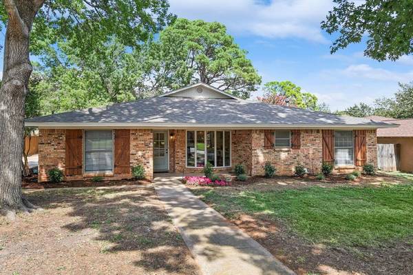 Grapevine, TX 76051,1538 Overlook Drive