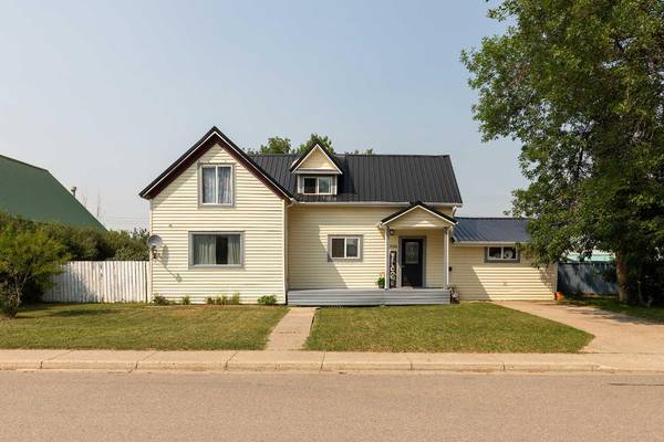 4936 50 AVE, Stavely, AB T0L 1Z0