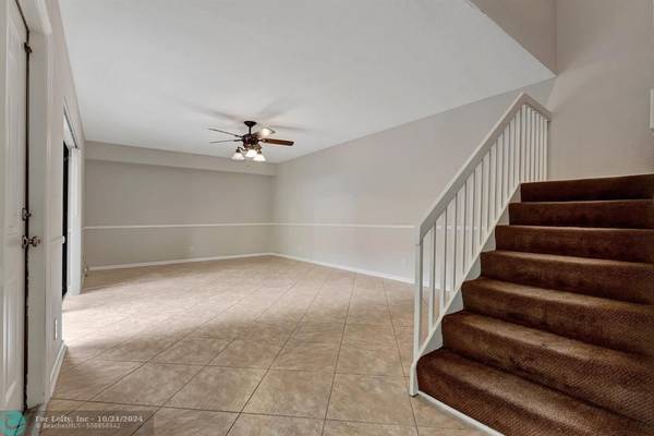 Plantation, FL 33324,9936 NW 6th Ct