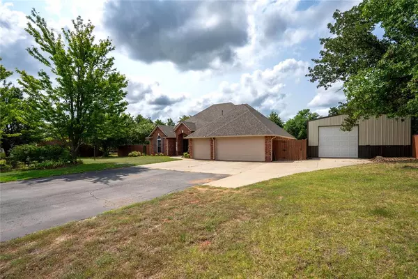 Blanchard, OK 73010,1700 Fox Run Lane