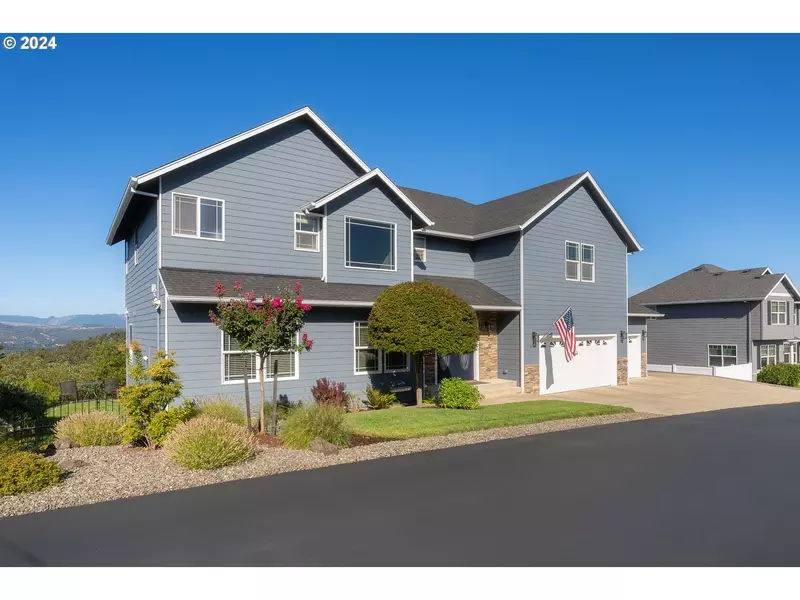 1000 NE GRANITE RIDGE ST, Roseburg, OR 97470