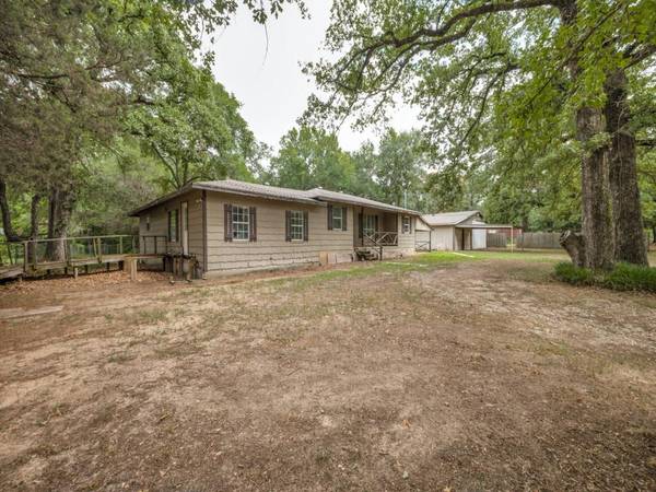 1005 Wood Canyon Road, Tool, TX 75143