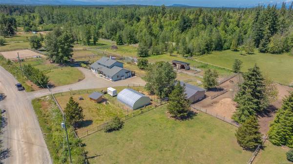 3295 Grandon Rd, Qualicum Beach, BC V9K 2J8