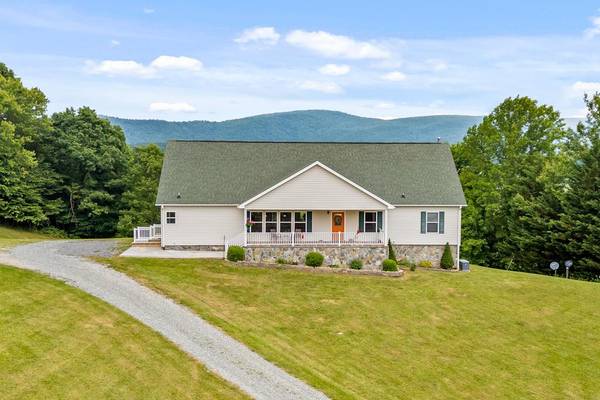 974 Mt Zion Rd, Elk Creek, VA 24326