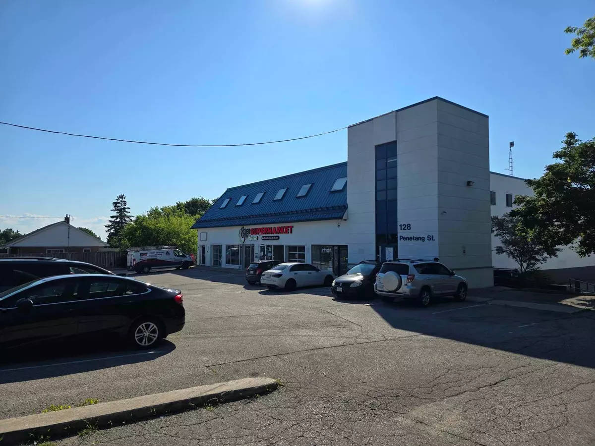 Barrie, ON L4M 1V6,128 Penetang ST #101