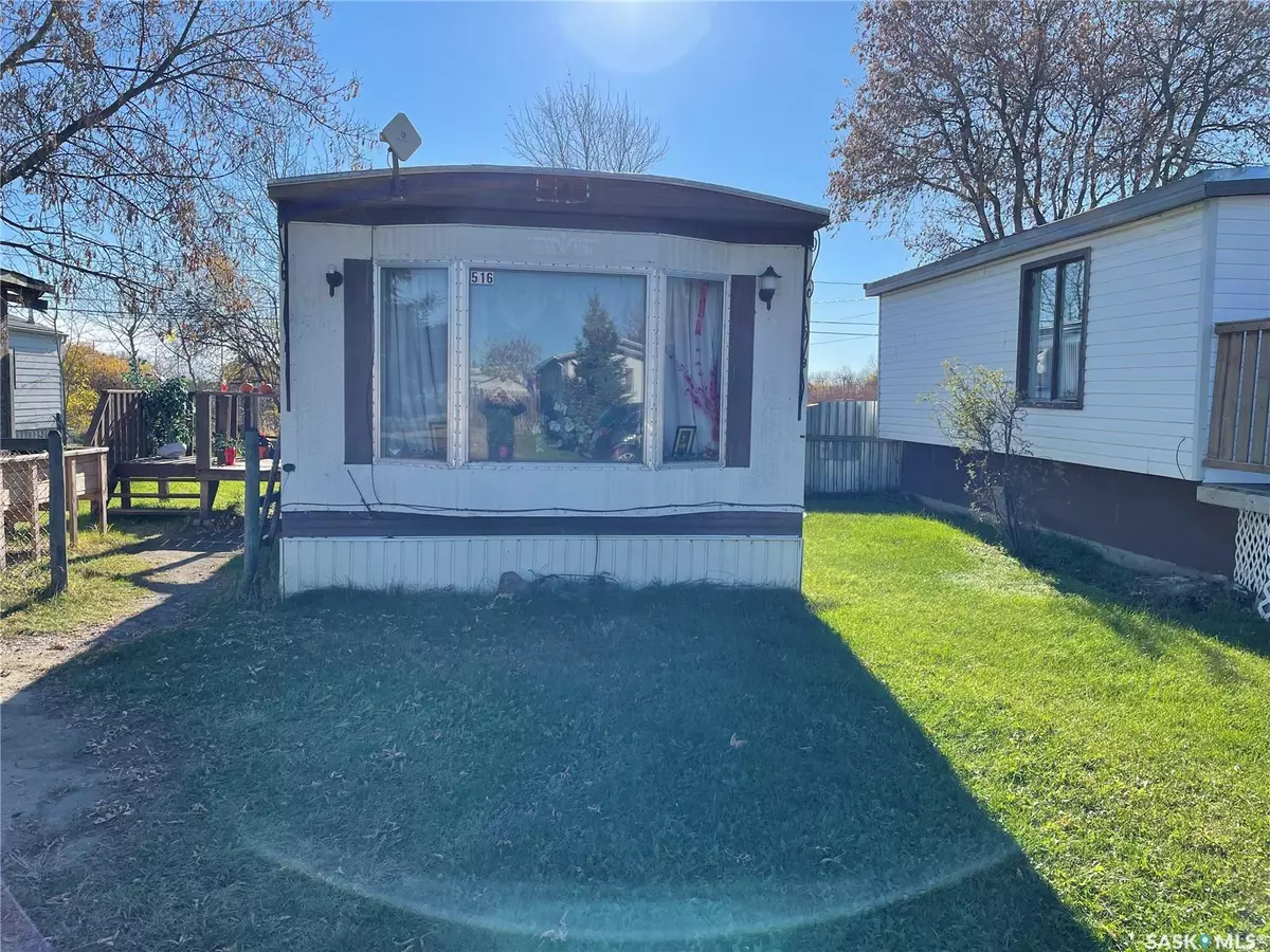 Meadow Lake, SK S9X 1Y4,516 7th AVENUE E