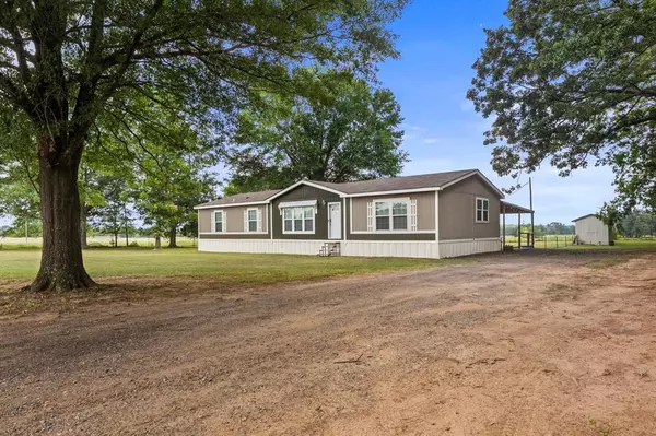 1183 County Road 4260, Cookville, TX 75558