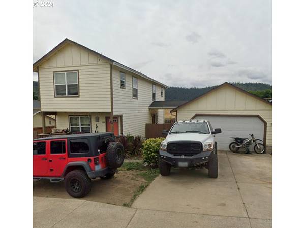 151 NE PLUM RIDGE DR, Winston, OR 97496