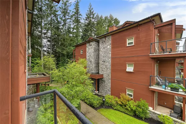 627 Brookside Rd #201, Colwood, BC V9C 0C3