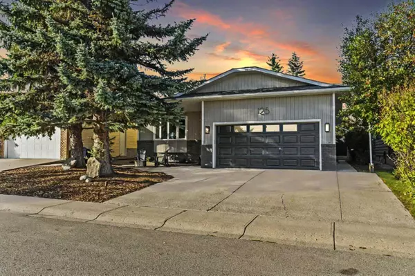 125 Woodbend WAY, Okotoks, AB T1S 1L6