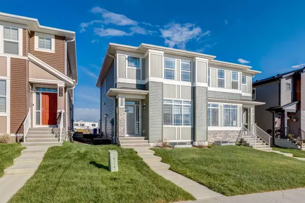 236 Dawson DR, Chestermere, AB T1X 2A2