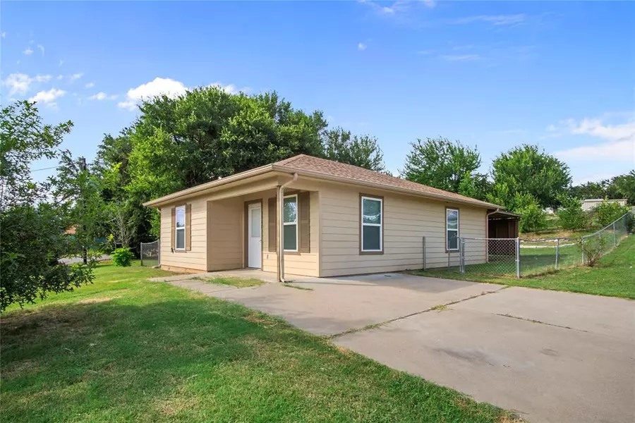 3700 S Sagecrest Court, Granbury, TX 76049