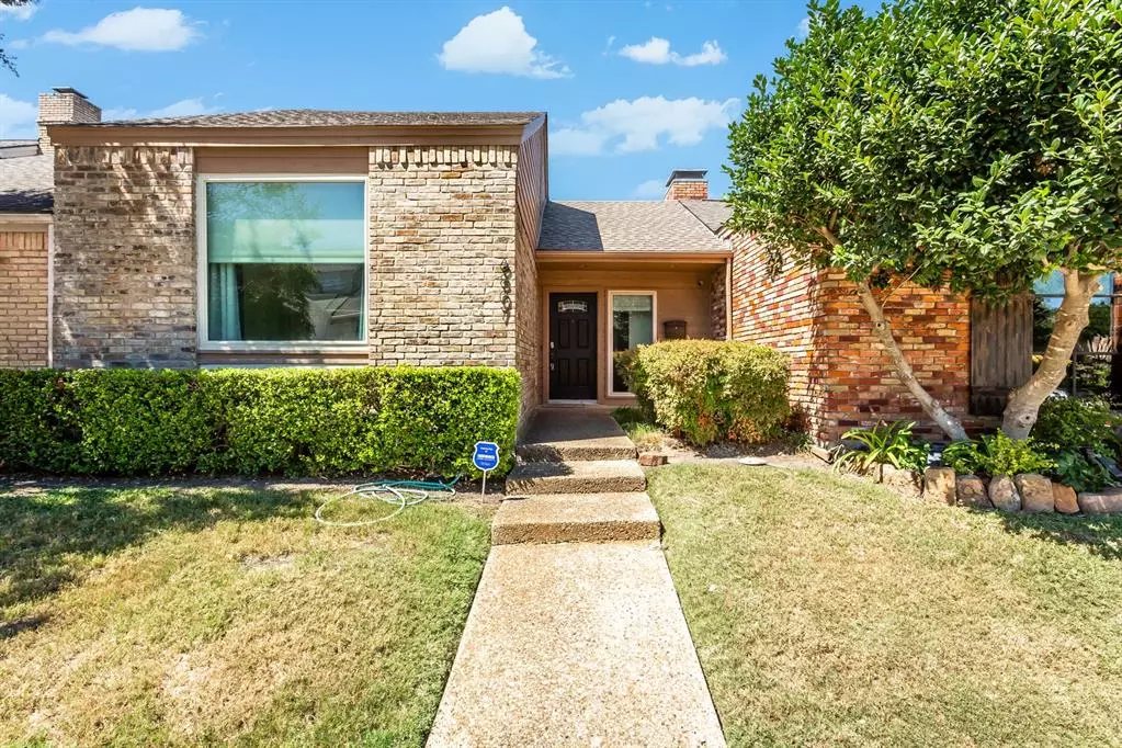 Dallas, TX 75248,6807 Anglebluff Circle