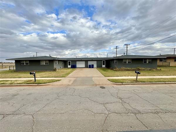 310 Sioux Trail #A & B, Burns Flat, OK 73647