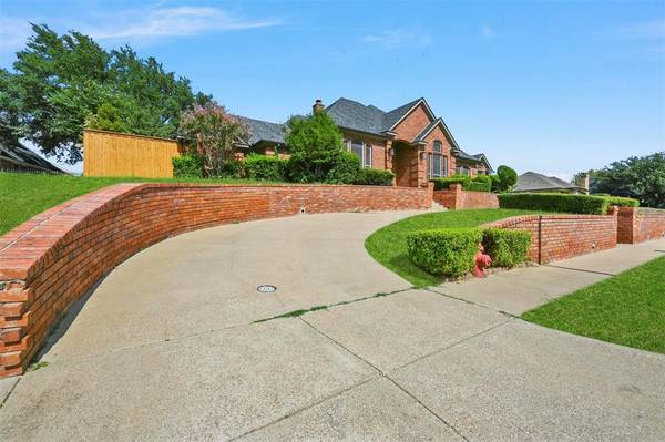 North Richland Hills, TX 76180,6301 Meadow Lakes Drive