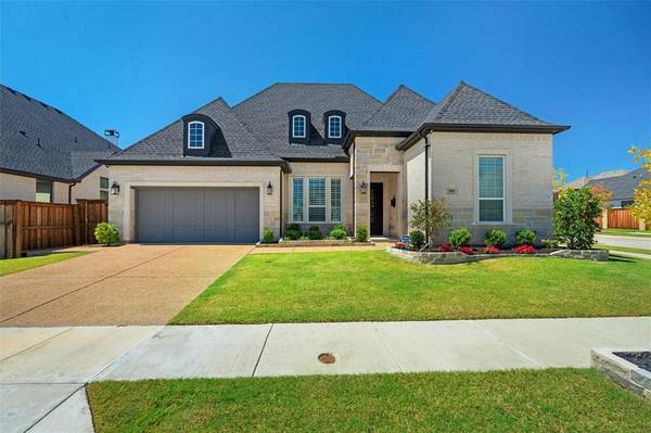 900 Carlisle Drive,  Lewisville,  TX 75056