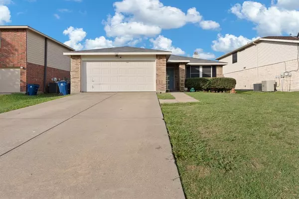 1317 Anna Lea Lane, Burleson, TX 76028