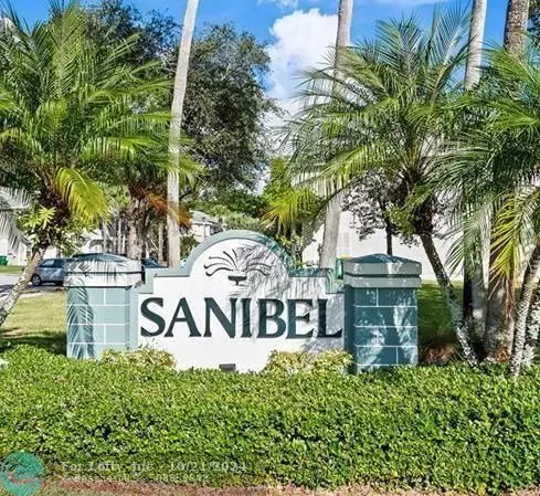 7813 Sanibel Dr, Tamarac, FL 33321