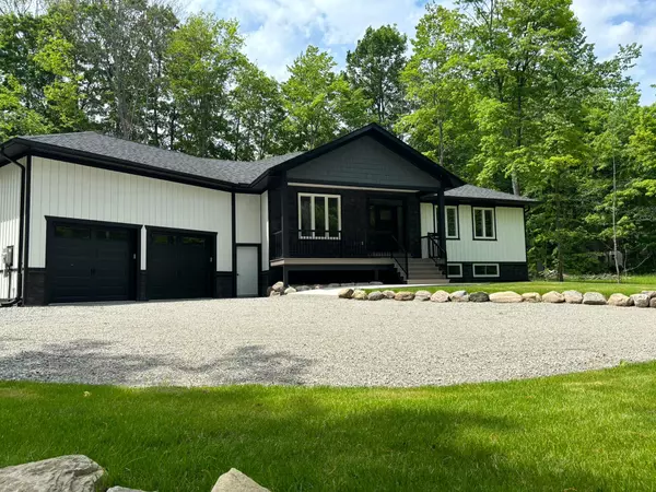 52 MCARTHUR DR,  Penetanguishene,  ON L9M 1W9