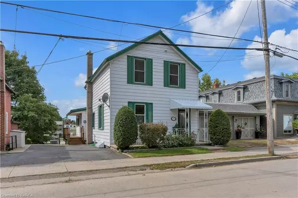 Gananoque, ON K7G 2A4,370 STONE ST