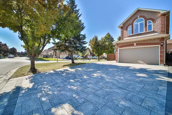 Markham, ON L3R 0V5,92 Milliken Meadows DR