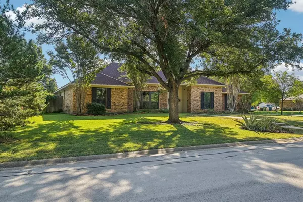 Highland Village, TX 75077,157 Baird Circle