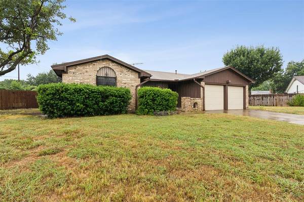 Bedford, TX 76022,2313 Windsor Court