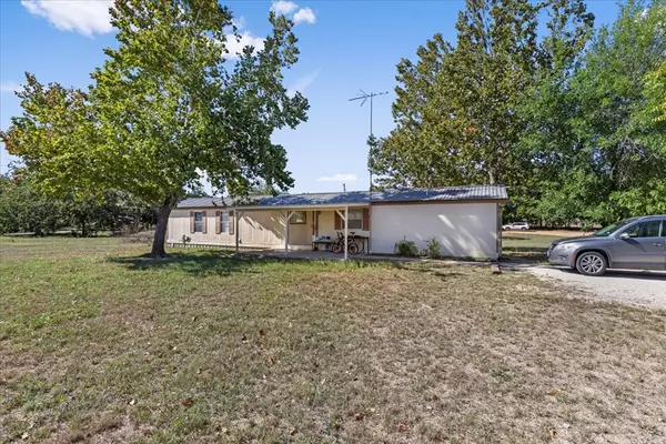 Blanco, TX 78606,1411 -- Democrat St B-C