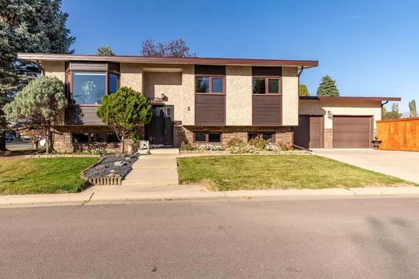 5 Erminedale PL North, Lethbridge, AB T1H 5X7