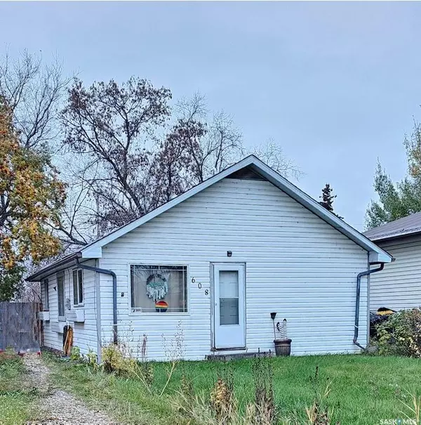 608 3rd AVENUE W, Meadow Lake, SK S9X 1A8