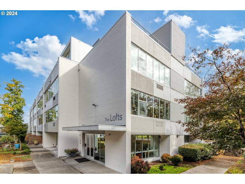 900 NE 81ST AVE #209, Portland, OR 97213