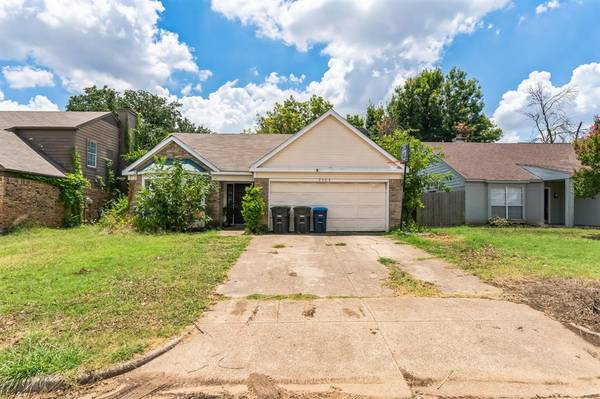 2505 Creekwood Lane, Fort Worth, TX 76123