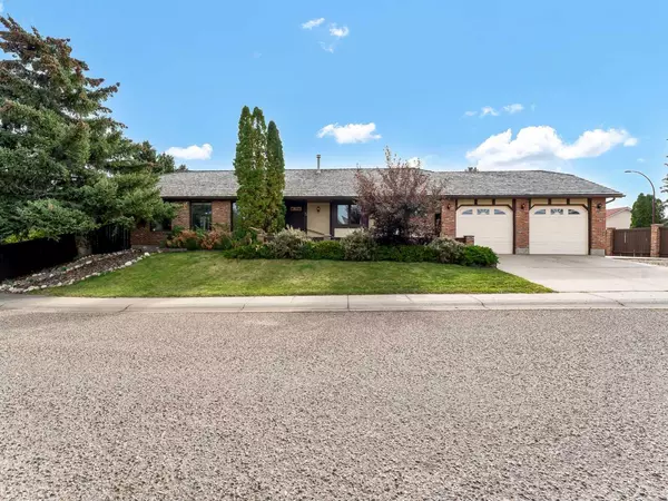 5 Ross View Bay Southeast, Medicine Hat, AB T1B 3H9