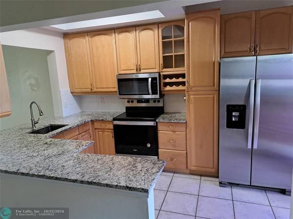 1929 SW 15th St  #44, Deerfield Beach, FL 33442