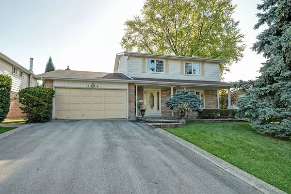 Oakville, ON L6L 2A5,2204 Rebecca ST