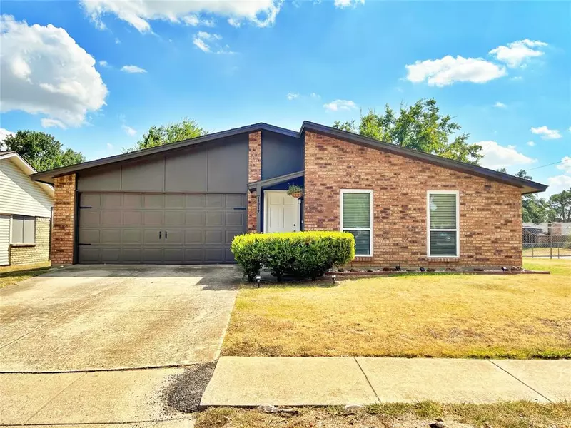 1617 Royster Road, Fort Worth, TX 76134